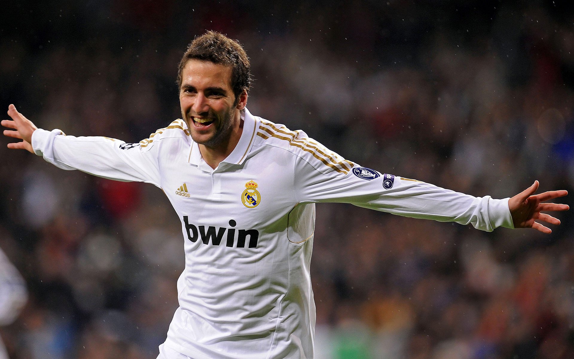 爱游戏分部-足球战术变奏曲，申花阿森纳浙江队各施妙招